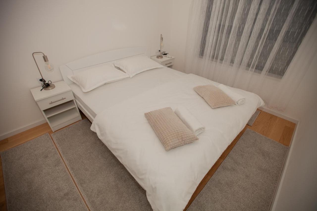 Apartman Kuburica *